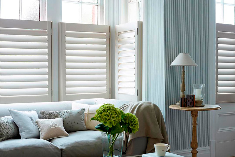 Cafe Plantation Shutters